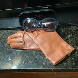 Sunglasses And Gloves - Coach 