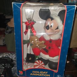 Mickey Mouse Animated By Light Post