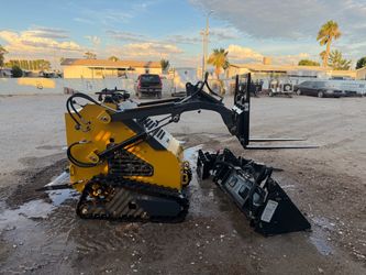 Mini skid steer