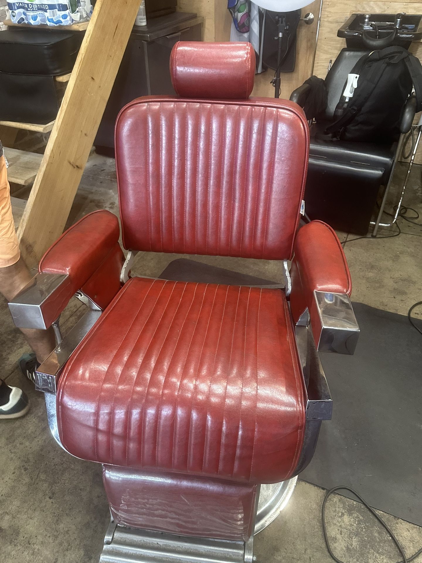 Barber chair