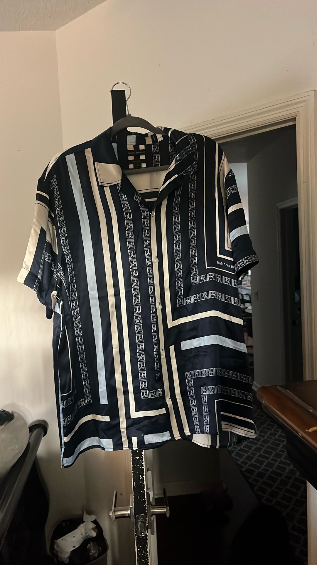 100% Silk Shirt Tommy Bahama