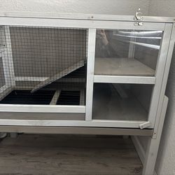 🏡 Large 2-Level Guinea Pig Cage – Excellent Condition