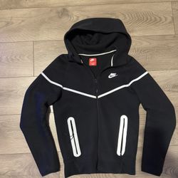 Reflective nike tech