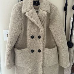 Women’s Teddy coat small 