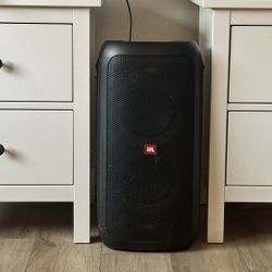 IKEA HEMNES 2-Drawer Nightstands (Set of 2) – White