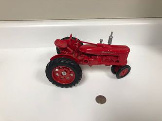 Farmall diescast tractor