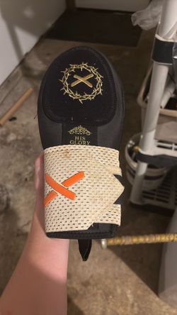 Absolutely Ridiculous Sliding Mitt