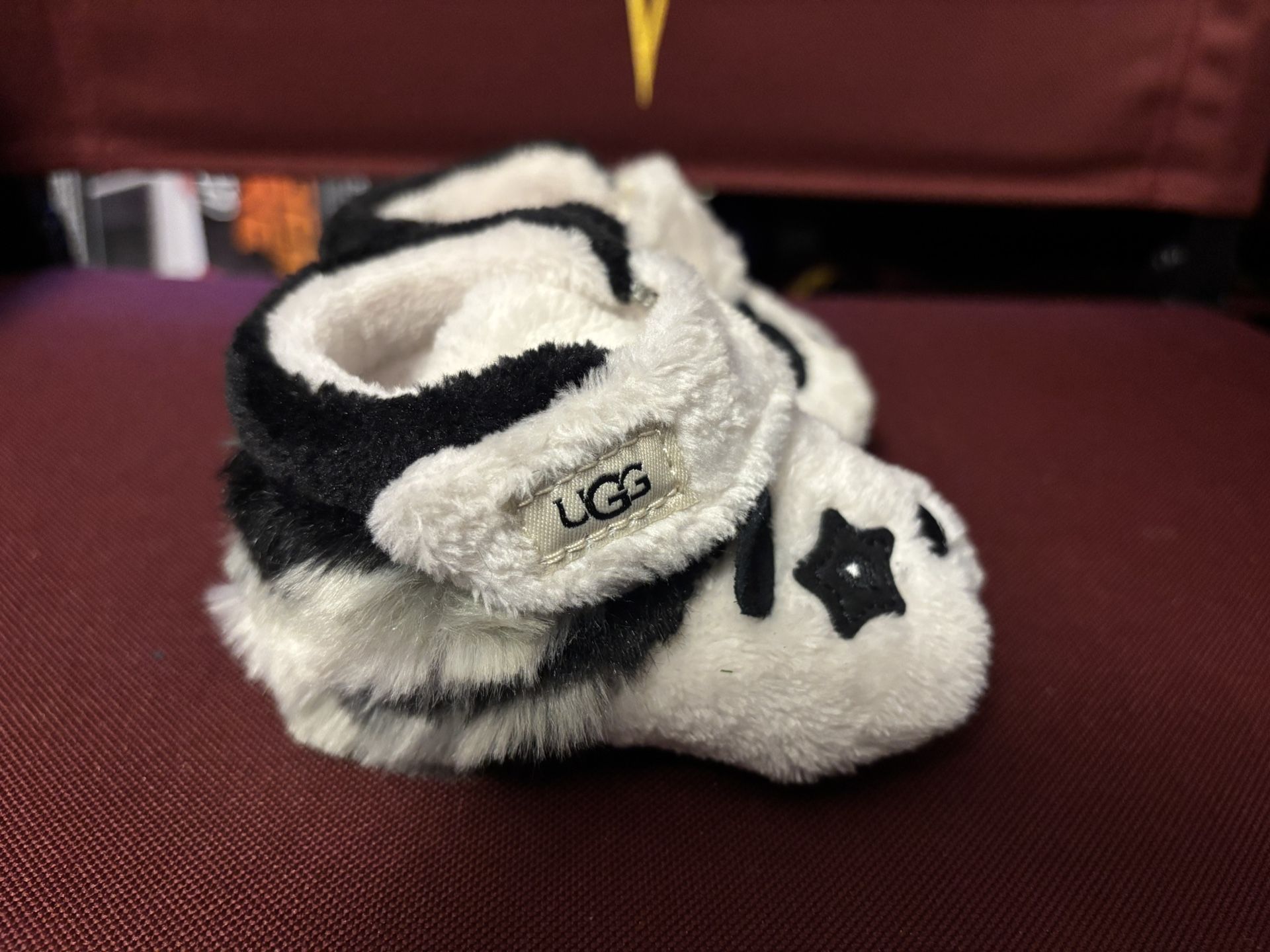 Ugg Bixbee Panda Stuffie (Infant/Toddler) Shoes size 2/3 New