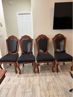 Set of 4 Ornate Wood Dining Chairs
