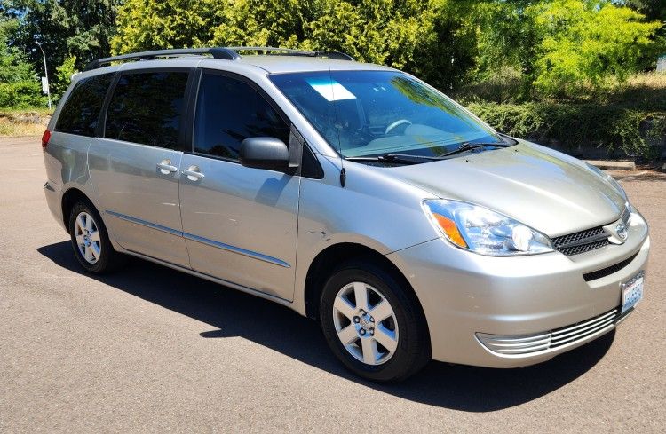 2005 Toyota Sienna