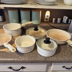 CAROTE COOKWARE SET WITH DETACHABLE HANDLES