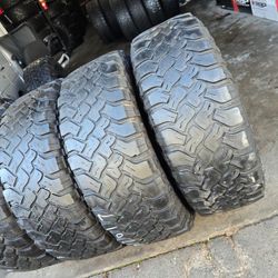 4 used tires Lt285 70r17 Falken Wildpeak M/T $270.00