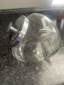 Jar with lid