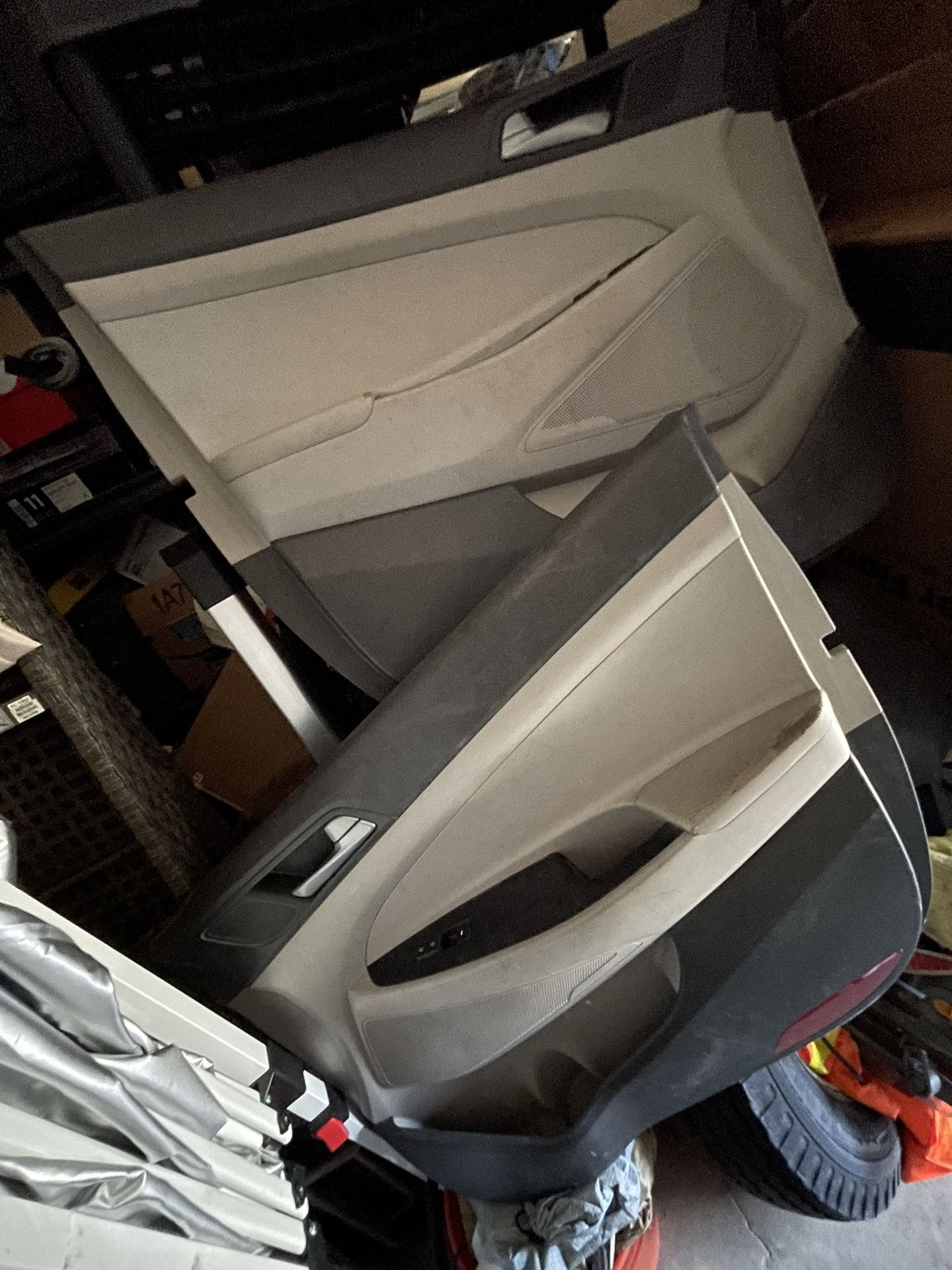 2016-20 Hyundai Tucson Door Cards