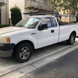 2006 FORD F150  LOW MILES 