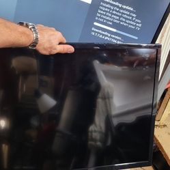Pair of Insognia Televisions (Differe Sizes)