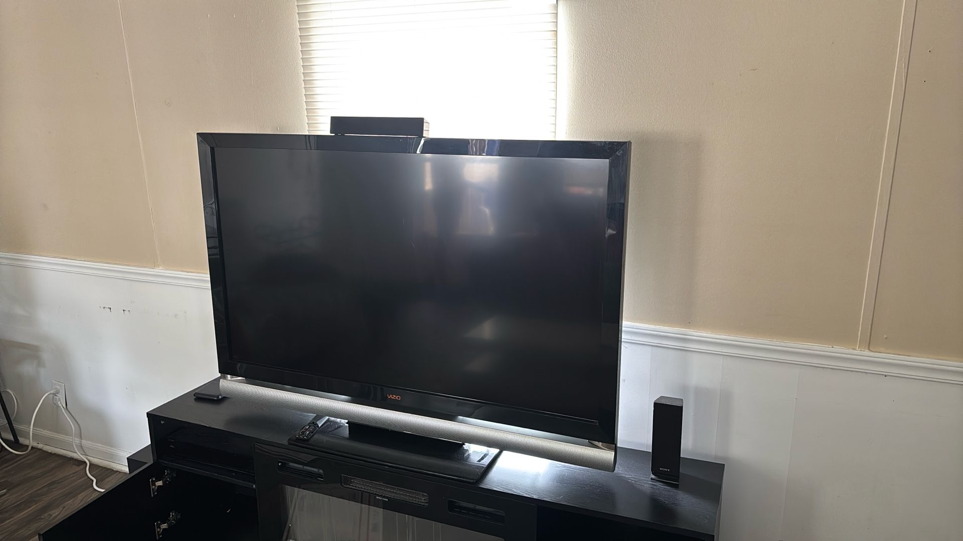Vizio Tv / Tv Stand Set Up