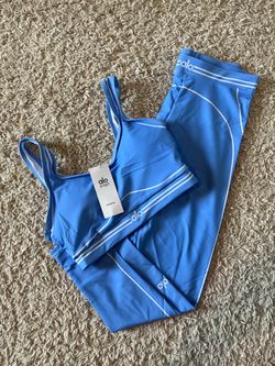 Alo yoga Blue & pink set with stripes