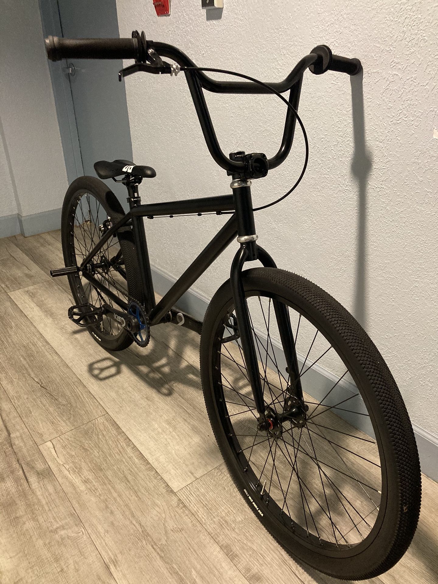 26 IN BMX/MOUNTAIN BIKE CUSTOM