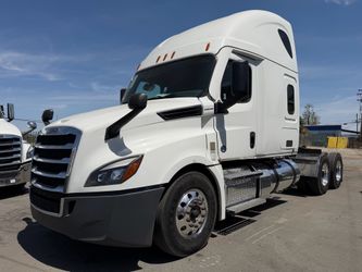 2022 Freightliner Cascadia 126