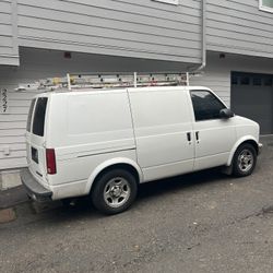 Chevy ASTRO van