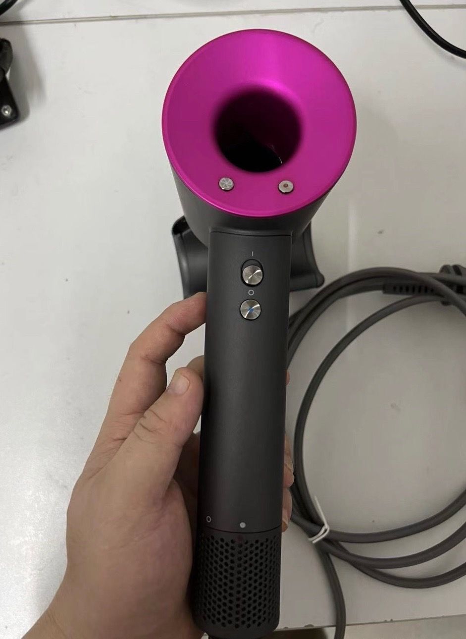 Dyson Supersonic Pink Hairdryer 5 attachments