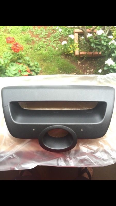 Infiniti G35 Clock Bezel Trim