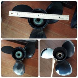 2 Mercury Marine Propellers
