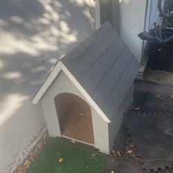 Small Dog House Never Used 