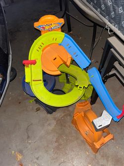 Hot Wheels Race Racing Track Toy Car Trucks