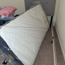 Set Of Twin Beds 