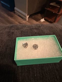 Heart-Cut Crystal Stud Earrings