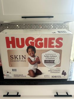 Huggies Size 4 Diapers, Skin Essentials Baby Diapers, Size 4 (22-37 lbs), 108 Count