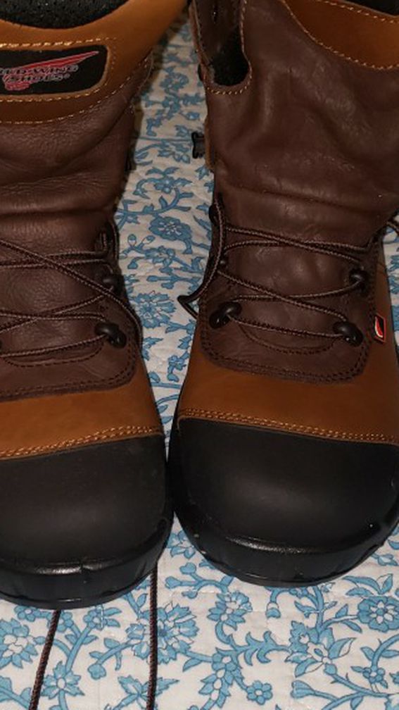 Red Wing Boots 8 1/2 NEW
