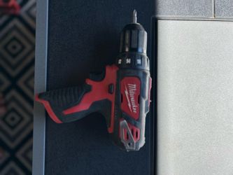 Milwaukee M12 Drill