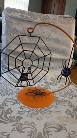 Halloween Spider Web Metal Tabletop Decoration