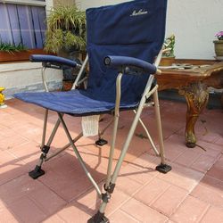 folding chair with cover