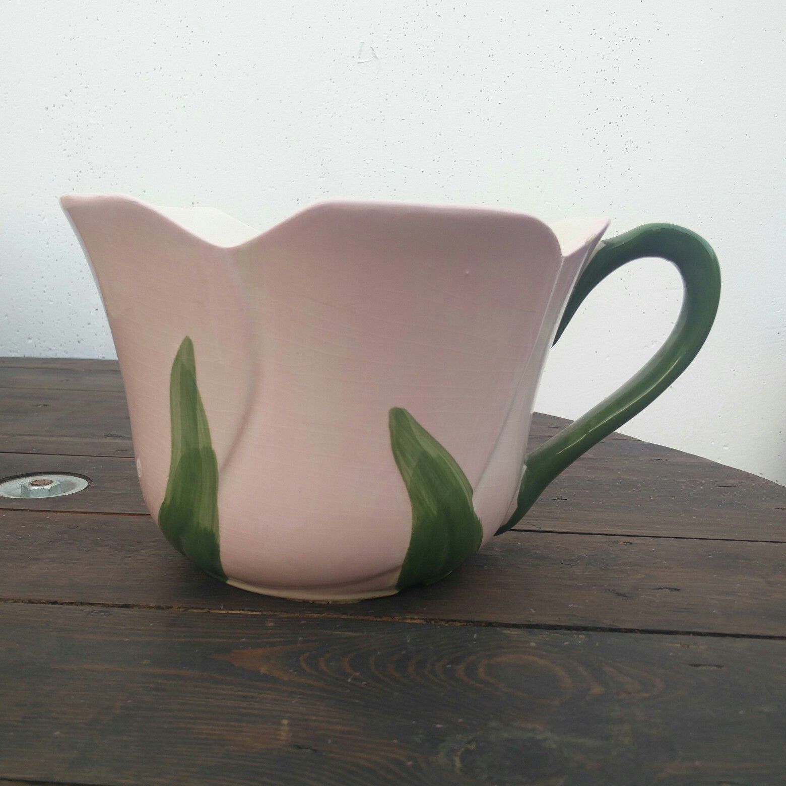 Medium Shaped Rose Teacup Style Flower Pot with Handle