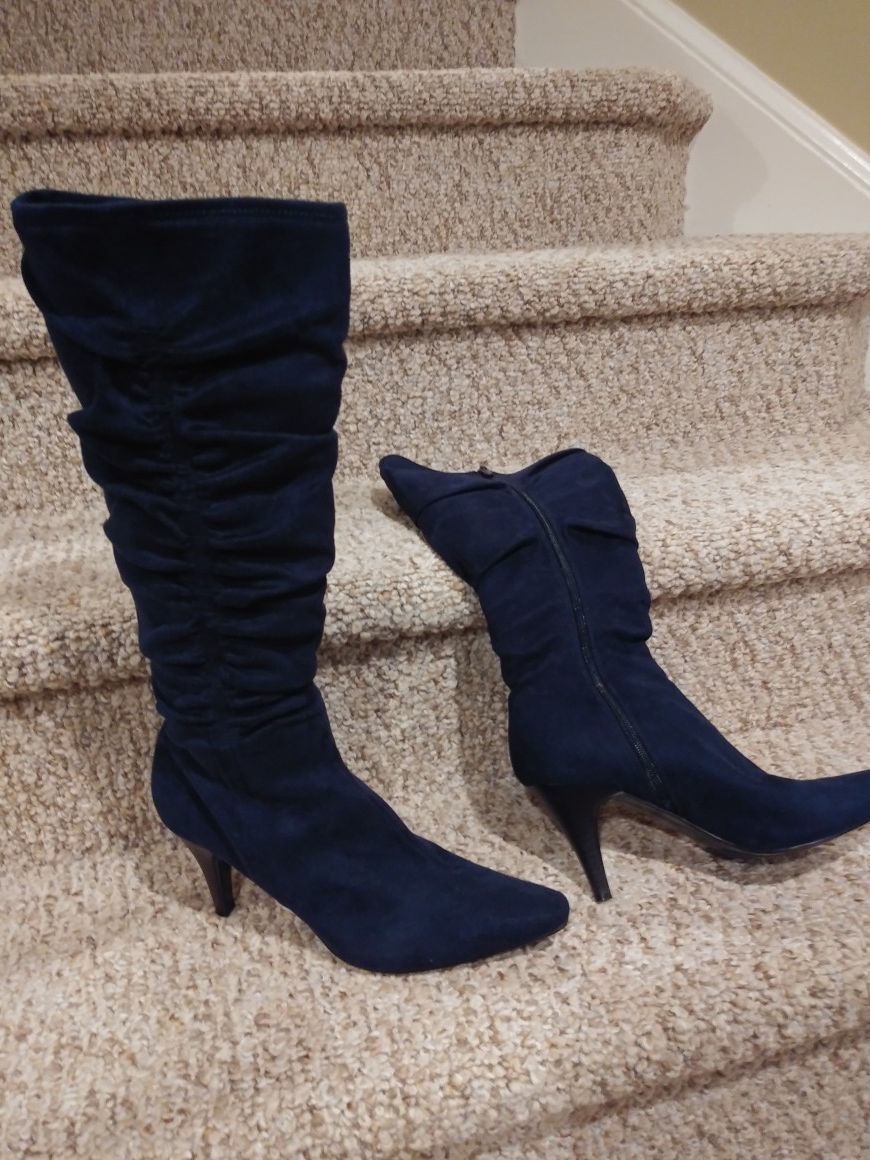 Women's Size 9.5 Blue Boots Zipper