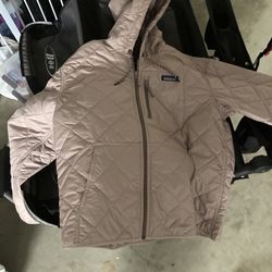 Patagonia Women Medium Diamond Quilted Bomber Hoodie