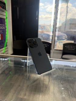 iPhone 15 pro 256gb