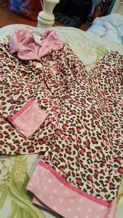 Size 7/8 pjs