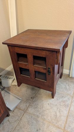 Hand Made Quality Stained Red Oak Night Table