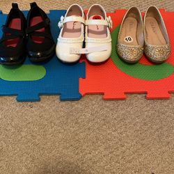 Girl Shoes Sizes 7,8,9,10,11, And 1