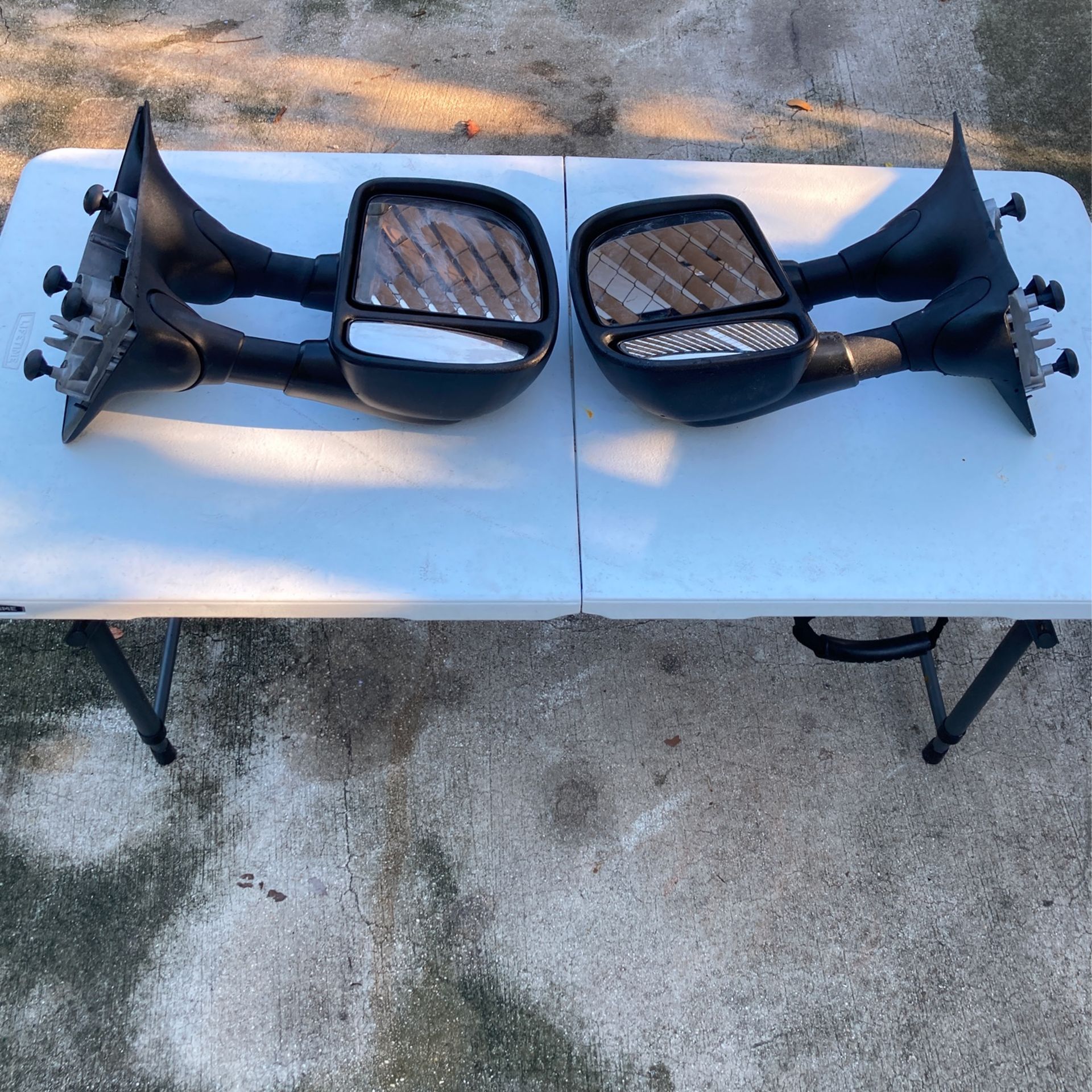 Side Door Mirrors Ford F250 F350 Superduty Auto Parts for Sale in Fort Lauderdale, FL OfferUp