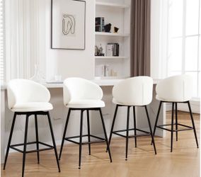 Set of 4 barstools new in box!!