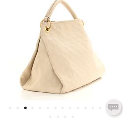 Lv Purse 