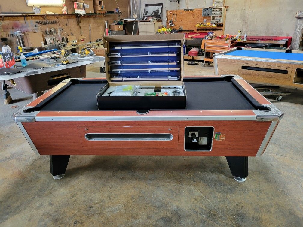 Valley Cougar Pool Table