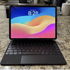 iPad Pro 11 Inch M1 3rd Gen With Magic Keyboard 