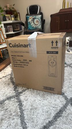 Cuisinart 6 in 1 Slushy and Soft Serve Maker(Unopened)